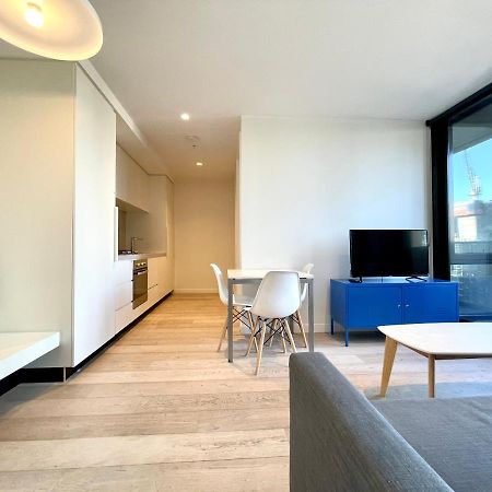 Readyset Apartments At Empire Melbourne Exterior foto