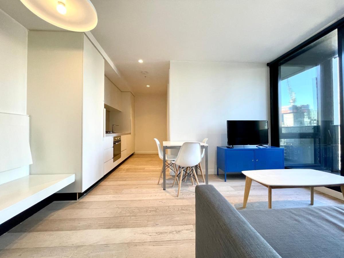 Readyset Apartments At Empire Melbourne Exterior foto