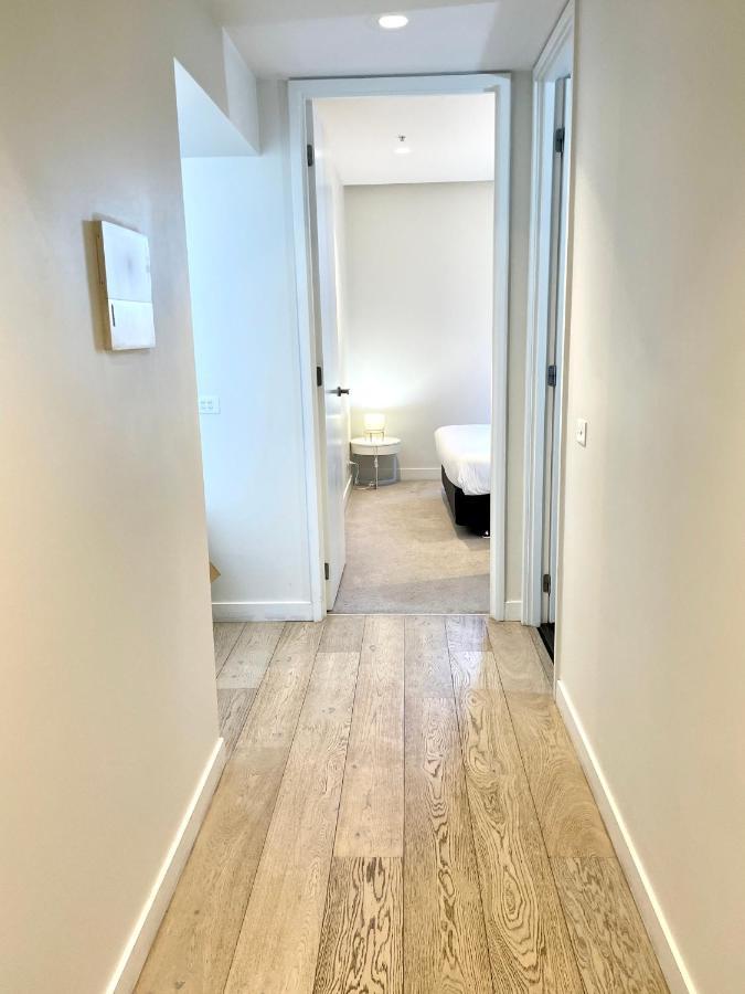 Readyset Apartments At Empire Melbourne Exterior foto