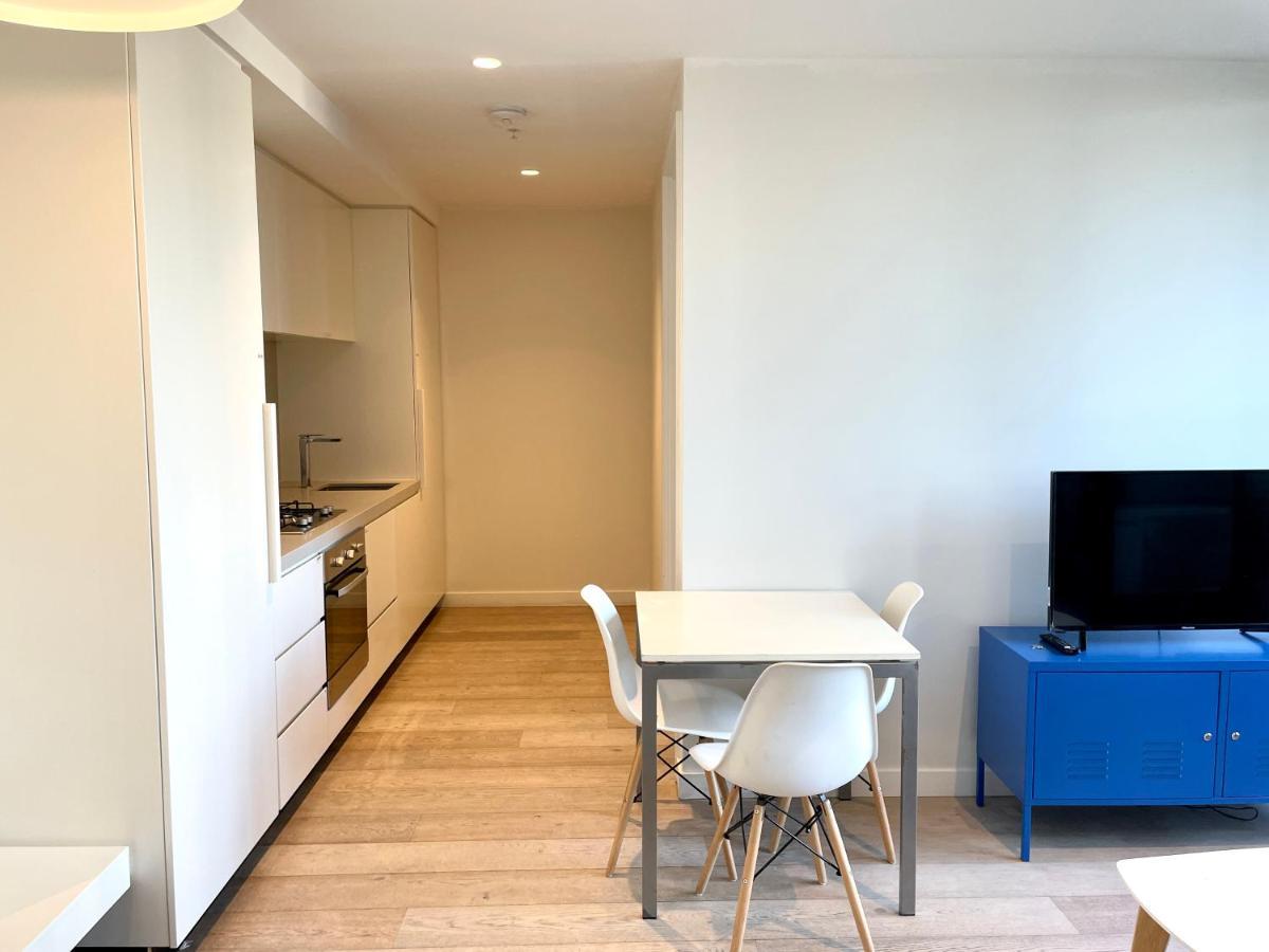 Readyset Apartments At Empire Melbourne Exterior foto